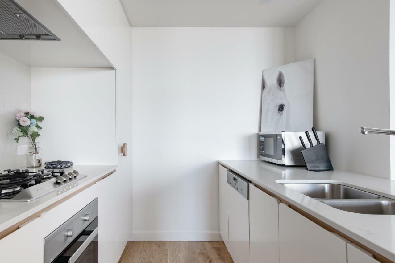 2 Bedrooms Apartment Doncaster Exterior photo